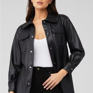 STEVE MADDEN
FAUX GOOD MEASURE SHACKET Black Faux Leather Jacket